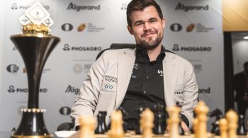 FIDE discorda da atitude de Magnus Carlsen por desistir da partida após o primeiro lance, mas "compartilha suas profundas preocupações" sobre trapacear no xadrez