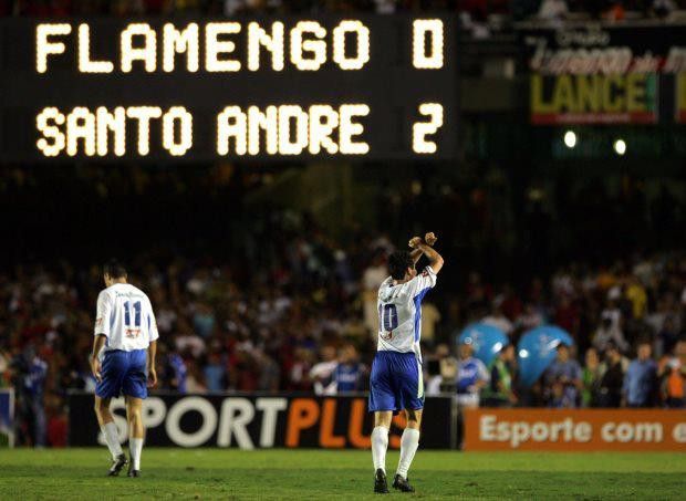 Santo André aplicou um 2 a 0 em pleno Maracanã contra o Flamengo para se consagrar campeão da Copa do Brasil de 2004.