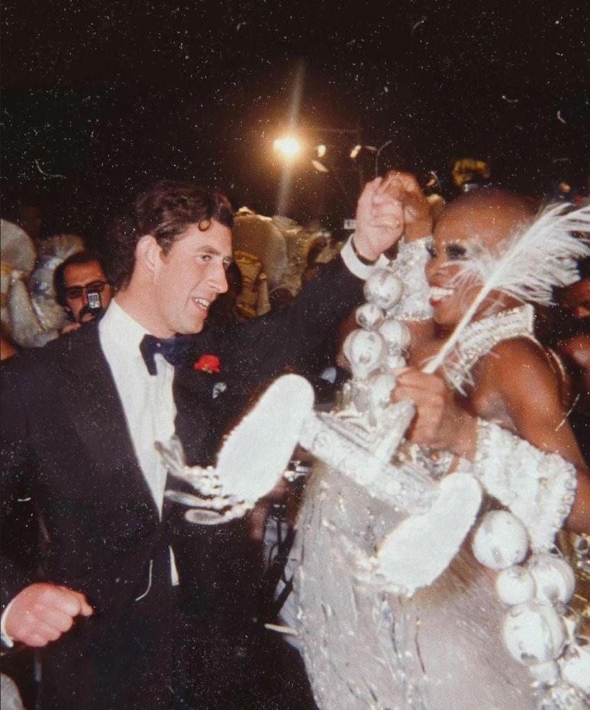 O então príncipe Charles dança com a destaque da Beija-Flor, Pinah Ayoub, no Rio de Janeiro, em 1978.
