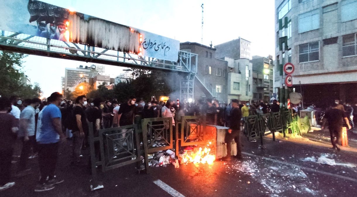 Protestos em Teerã, capital do Irã, após a morte de Mahsa Amini