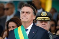 Bolsonaro diz que vai “passar a faixa” e “se recolher” caso não seja reeleito