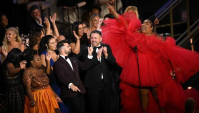 Lizzo dedica seu prêmio Emmy às “meninas grandes”