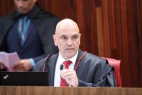 Moraes manda Telegram remover grupos que disseminam mensagens de violência política