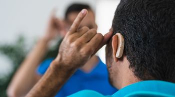 Estudo apontou risco 24% menor de mortalidade para pessoas que usam aparelhos auditivos