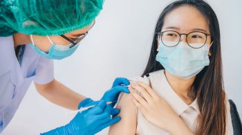 Entre 2019 e 2021, a cobertura da primeira dose da vacinação contra o HPV caiu de 25% para 15% no mundo