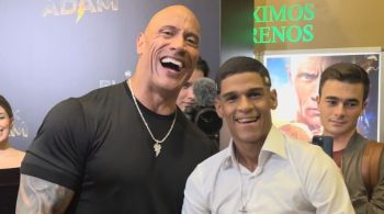 Ator Dwayne Johnson está estrelando o filme “Adão Negro”, da DC 