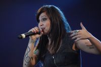 Pitty faz aniversário de 45 anos; veja músicas mais tocadas no Brasil