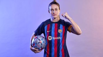 A meia-atacante do Barcelona estava entre as jogadoras mais cogitadas para levar o prêmio e vence pelo 2º ano seguido