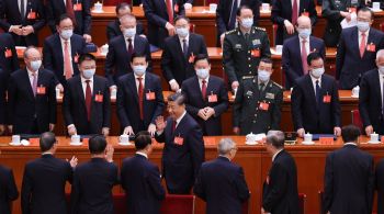 Presidente da China fez um discurso de quase duas horas neste domingo (16)