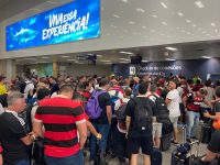 Confusão no aeroporto: torcedores do Flamengo não conseguem embarcar para final da Libertadores