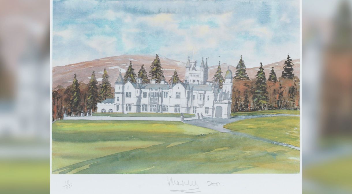 Impressão de pintura feita pelo rei Charles do castelo de Balmoral, na Escócia