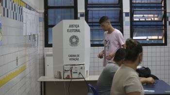 Organização está acompanhando a votação em 15 estados e 32 cidades brasileiras, com um quadro de 98 observadores; além das missões internacionais em Washington, Nova York, Roma, Barcelona, Munique, Madrid, Londres, Paris e Varsóvia