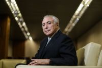 Gradiente contrata Michel Temer para atuar em disputa pela marca iPhone