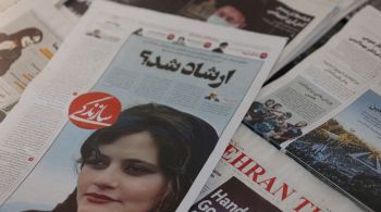 Os jornalistas, que trabalham no canal de notícias Iran International, em Londres, foram notificados pela polícia sobre as ameaças de morte iranianas