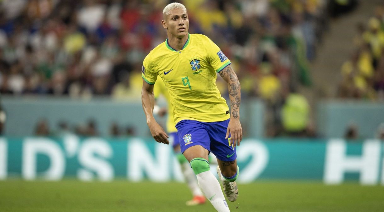 Richarlison, atacante da Seleção Brasileira, na partida contra a Sérvia, pelo grupo G da Copa do Mundo