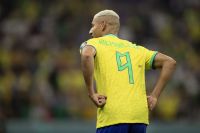 Richarlison se destaca entre os titulares da Seleção Brasileira como o 9 de Tite