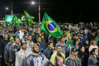 Forças Armadas reafirmam apoio à democracia e dizem que manifestações são legítimas, mas condenam excessos