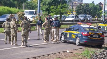 Van saiu do Paraná com destino a Santa Catarina; três adolescentes ficaram feridos