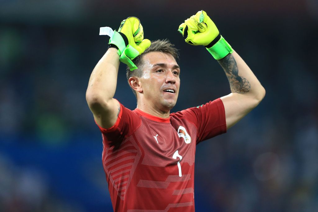 Fernando Muslera nasceu na Argentina e atua pelo Uruguai