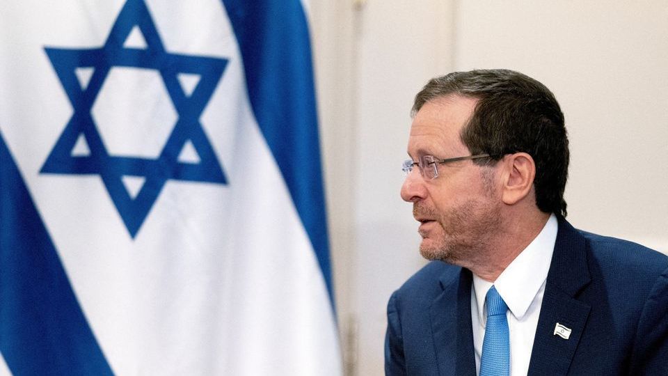 O presidente israelense, Isaac Herzog, durante uma reunião com o secretário de Estado dos EUA, Antony Blinken, não fotografado, em Washington, DC, em 25 de outubro de 2022.