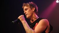 Cantor Aaron Carter morre aos 34 anos