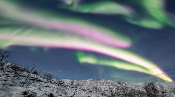 O registro do fenômeno foi feito pelo guia turístico e "caçador de auroras" Markus Varik, em suas redes sociais