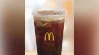 McDonald’s testa nova tampa sem canudo para copos