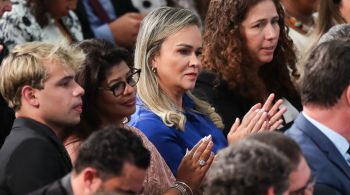 Episódio envolvendo Daniela Carneiro gerou críticas ao presidente, que foi crítico da suposta associação de aliados de Jair Bolsonaro (PL) milicianos no RJ
