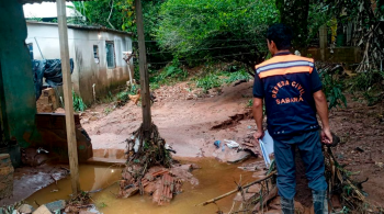Segundo o último boletim, 21 pessoas morreram em decorrência das chuvas, 2.015 pessoas ficaram desabrigadas e 11.256 desalojadas desde 21 de setembro