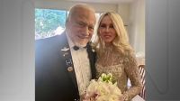 Buzz Aldrin, 2ª pessoa a pisar na Lua, se casa com “amor de longa data” aos 93 anos