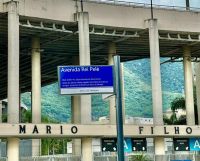 Avenida em frente ao Maracanã passa a se chamar Rei Pelé