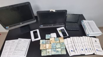 Policiais também apreenderam com ele computadores, celulares, documentos e um pendrive