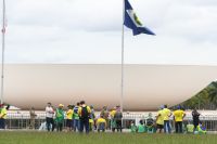 Enquanto CPMI no Congresso entra na reta final, investigação sobre 8/1 na Câmara do DF segue até dezembro