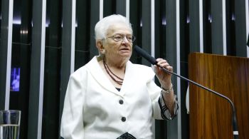 Deputada de 89 anos foi hospitalizada em Brasília na quarta-feira (5)
