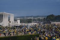 Ex-secretário da Abin diz em mensagem que sabia de risco de manifestantes “descerem a Esplanada para vandalizar” em 8/1