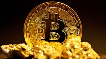 Bitcoin, principal ativo da criptografia, subiu 160% no ano