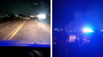 Policiais foram recebidos a tiros ao tentar desobstruir rodovia no Norte do estado; ponte foi incendiada e equipe avalia danos