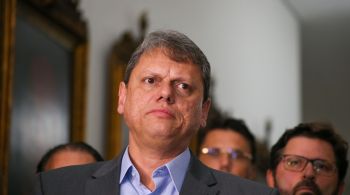Governador de São Paulo teve uma crise renal na segunda-feira e suspendeu compromissos na capital britânica