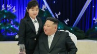 Kim Jong Un leva filha a banquete militar e aumenta rumores que escolheu sua sucessora