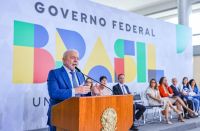 Governo Lula anuncia que bolsas de pesquisa terão reajuste de 25% a 200%