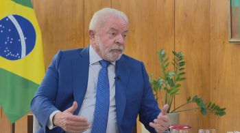 Em entrevista exclusiva à âncora da CNN Daniela Lima, citando os feitos econômicos de seus primeiros mandatos, Lula chamou de "bobagem" as "notícias sobre o mercado" que lê na imprensa