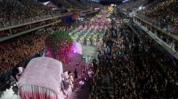 Às 22h desta segunda-feira (20) começa a segunda noite de desfiles no sambódromo do Rio, com mais seis escolas de samba