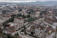 Equipes relatam “esperança e desespero” na busca por vítimas de terremoto na Turquia