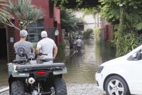 Saiba como prevenir a transmissão de doenças associadas às chuvas e enchentes