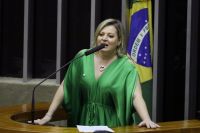 Diretório municipal do PSDB chama Joice Hasselmann de “arrogante” e expulsa parlamentar