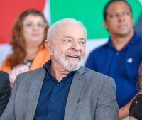 Governo recua e divulga convidados a coquetel de Lula