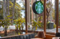 Retorno às origens: novo CEO quer que Starbucks volte a ser uma cafeteria