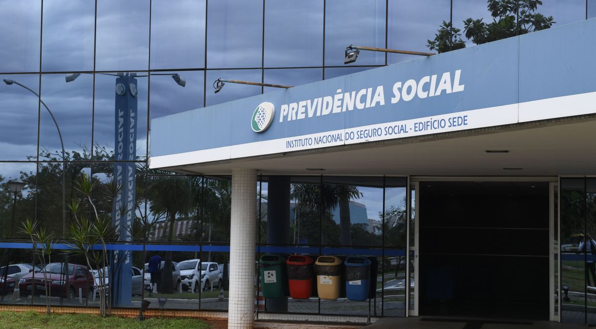 Fachada da sede do INSS, em Brasília
