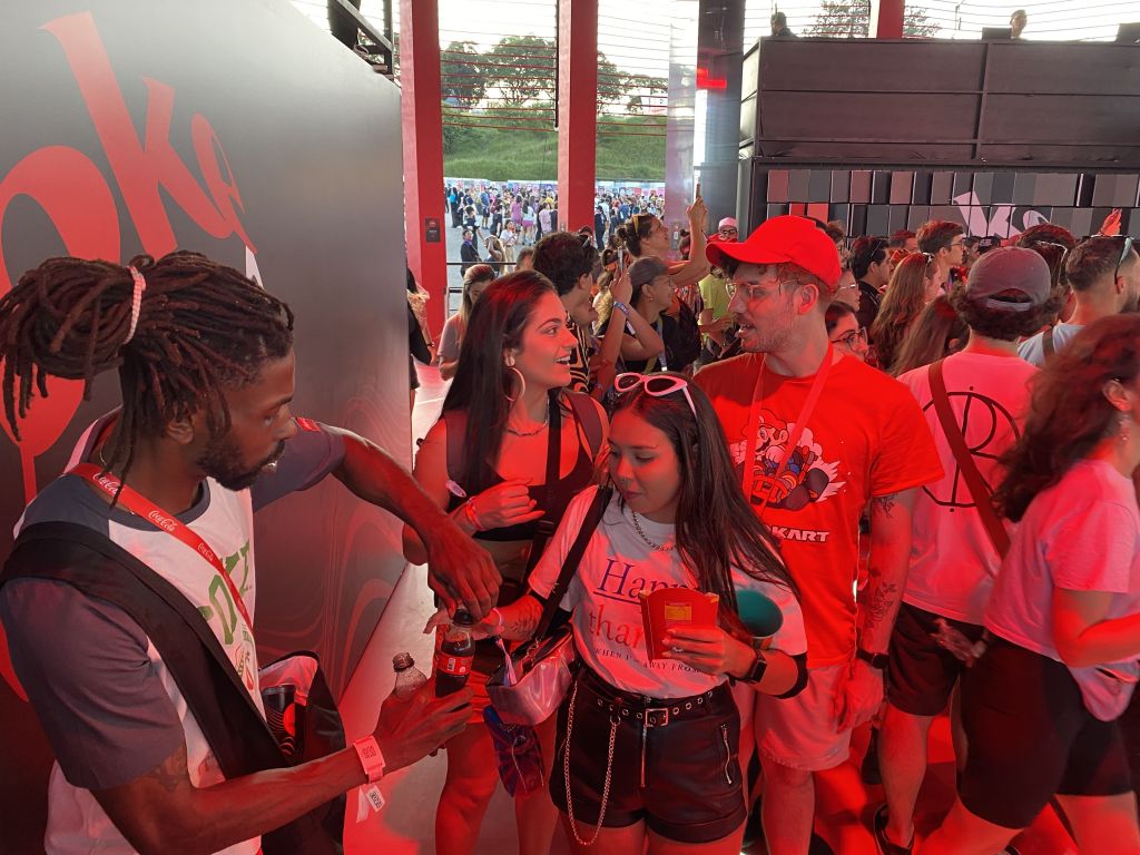 Ação da Coca-Cola no Lollapalooza Brasil.