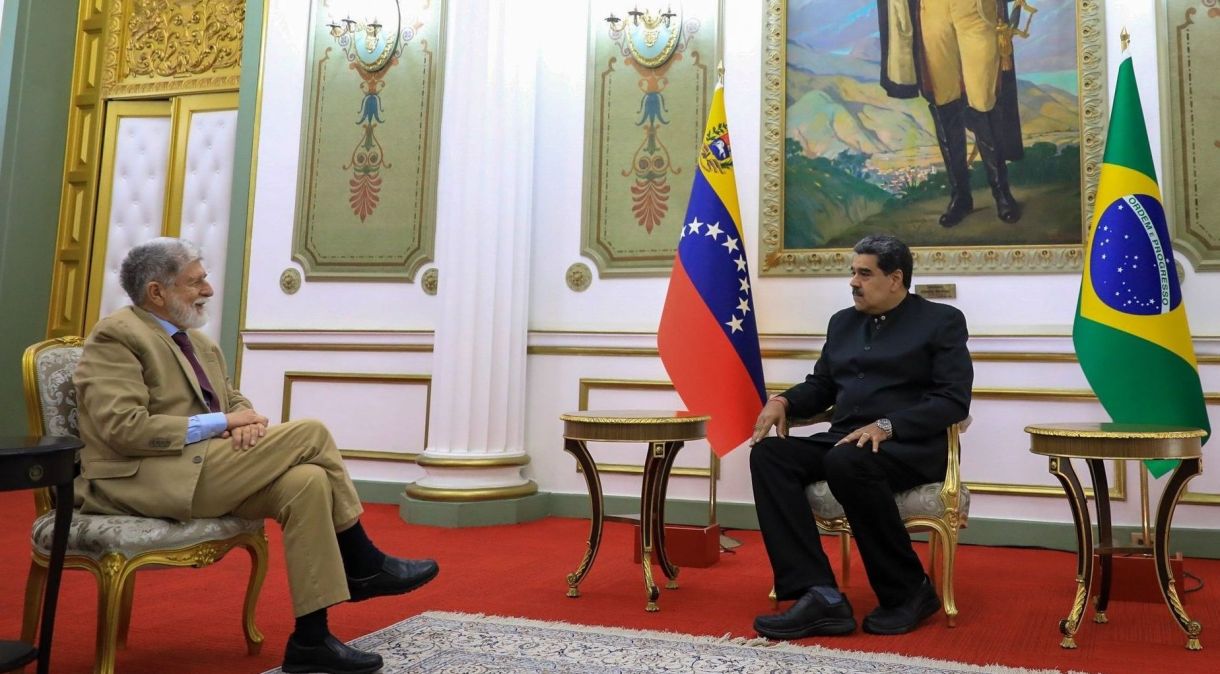 Nicolás Maduro encontra Celso Amorim